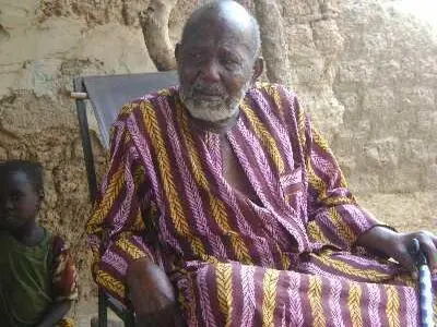 Photo Toniba400x329.jpg